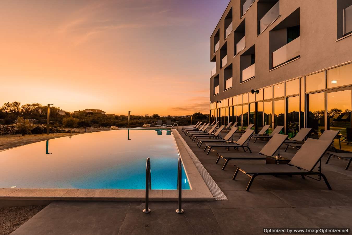 Hotel Olea Novalja Exteriör bild